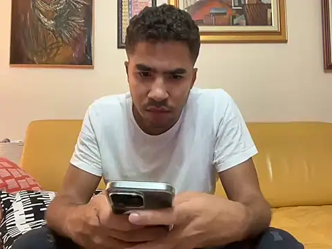 Markitos2323 online show from November 2025 03:45:01 PM