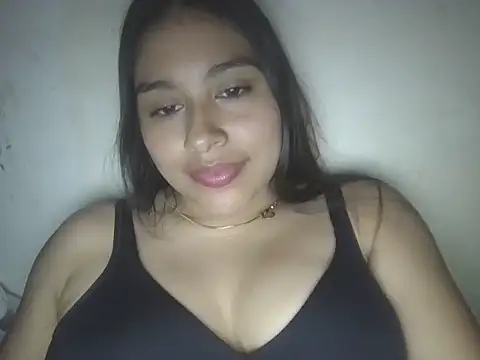 Snapshot of zairabreze chatting on April 2026 09:06:01 PM zairabreze online show from April 2026 09:06:01 PM