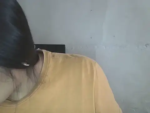 Snapshot of zairabreze chatting on May 2026 09:45:01 PM zairabreze online show from May 2026 09:45:01 PM