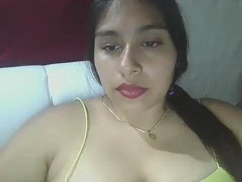 Snapshot of zairabreze chatting on May 2026 01:33:02 AM zairabreze online show from May 2026 01:33:02 AM