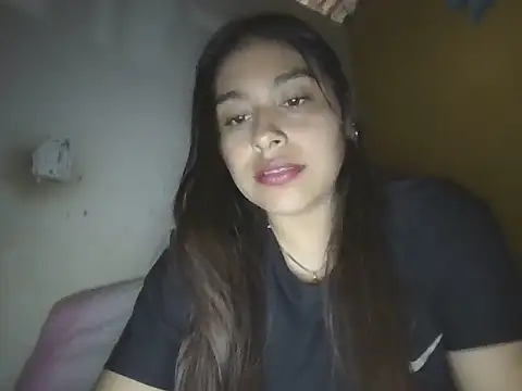 Snapshot of zairabreze chatting on May 2026 02:39:01 AM zairabreze online show from May 2026 02:39:01 AM