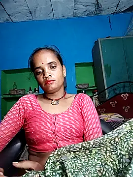 Snapshot of Hotwera chatting on September 2025 11:37:01 PM Hotwera online show from September 2025 11:37:01 PM