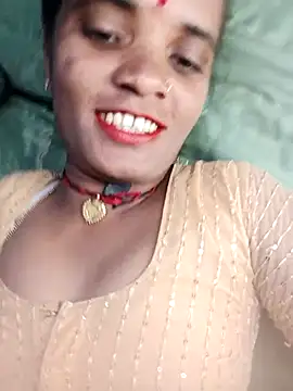 Snapshot of Hotwera chatting on September 2025 08:07:01 AM Hotwera online show from September 2025 08:07:01 AM