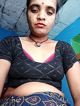 Snapshot of Hotwera chatting on September 2025 08:03:01 PM Hotwera online show from September 2025 08:03:01 PM