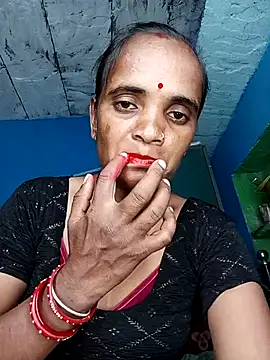 Snapshot of Hotwera chatting on September 2025 09:03:02 AM Hotwera online show from September 2025 09:03:02 AM