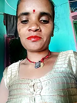 Snapshot of Hotwera chatting on October 2025 10:32:02 AM Hotwera online show from October 2025 10:32:02 AM