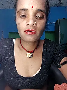 Snapshot of Hotwera chatting on October 2025 07:17:02 AM Hotwera online show from October 2025 07:17:02 AM