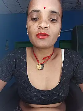 Snapshot of Hotwera chatting on October 2025 07:17:01 AM Hotwera online show from October 2025 07:17:01 AM