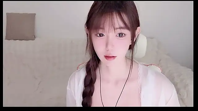 Xiao-runbao online show from December 2025 01:06:01 PM