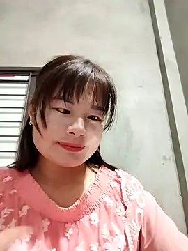 kute-00 online show from December 2025 01:18:02 PM