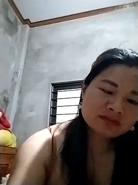 Snapshot of kute-00 chatting on May 2026 01:33:01 AM kute-00 online show from May 2026 01:33:01 AM