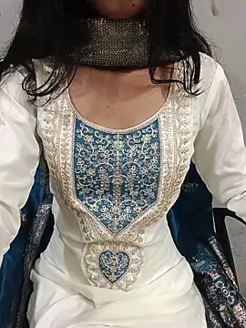Snapshot of Daizy_Shah chatting on May 2026 02:38:02 PM Daizy Shah online show from May 2026 02:38:02 PM