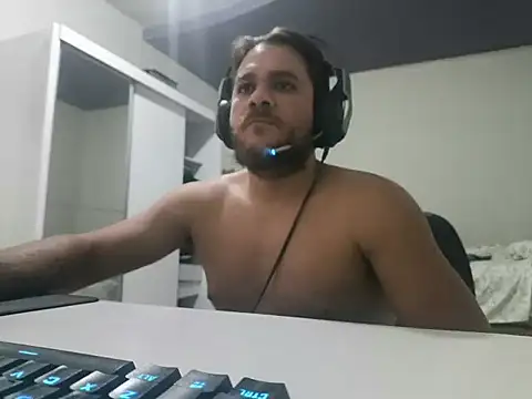 Miguelion2308 online show from February 2026 03:40:02 AM