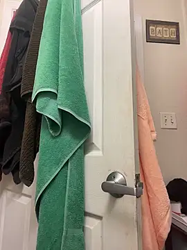 KingFly87 online show from November 2025 03:02:01 PM