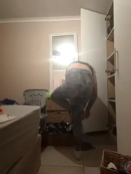 macmaddy8989 online show from February 2026 10:28:02 PM