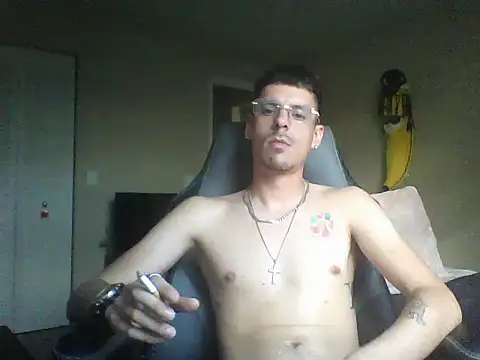 latinosatiro94 online show from September 2025 11:21:01 PM