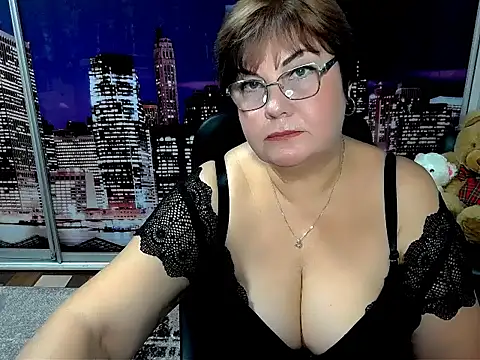 Bela Lana  online show from October 2025 05:42:01 PM