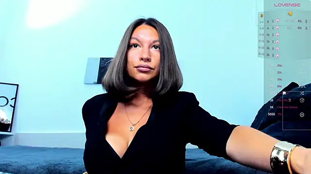 Snapshot of KellySmitS chatting on June 2026 05:10:02 PM KellySmitS online show from June 2026 05:10:02 PM