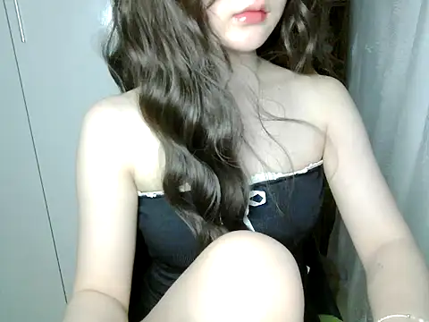 Annabelle-e online show from May 2026 07:44:02 PM