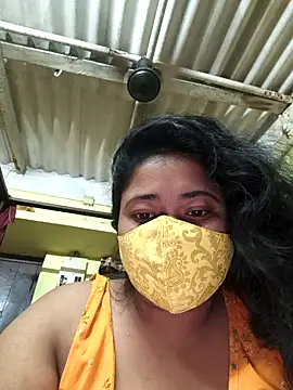 Smile-quien online show from April 2026 07:33:02 PM