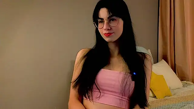 ArlineJanik online show from October 2025 11:18:01 AM
