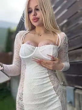 Snapshot of Steffi_Snowbunny chatting on May 2026 01:06:02 PM Steffi Snowbunny online show from May 2026 01:06:02 PM