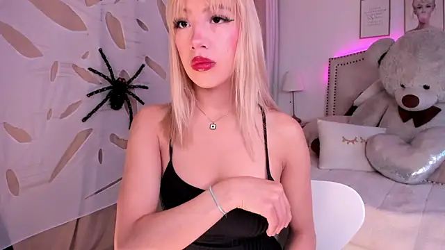 Mayajhons online show from October 2025 11:11:02 AM