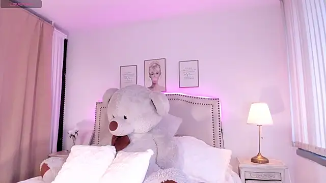 Mayajhons online show from January 2026 12:21:01 PM