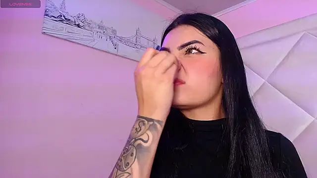 Miaa Smithh   online show from March 2026 11:39:02 AM