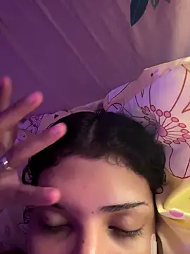 luluzinhax online show from April 2026 04:21:02 AM