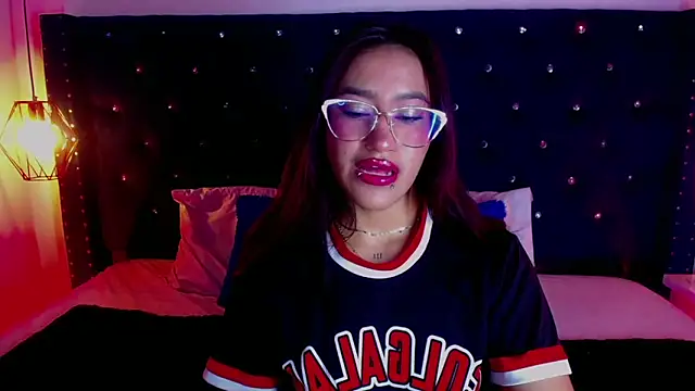 Snapshot of miss_aris chatting on February 2026 04:05:02 AM miss aris online show from February 2026 04:05:02 AM