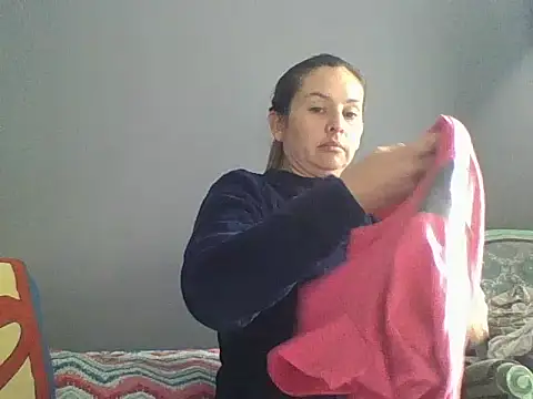 Valery  Rouse  online show from February 2026 06:04:02 PM