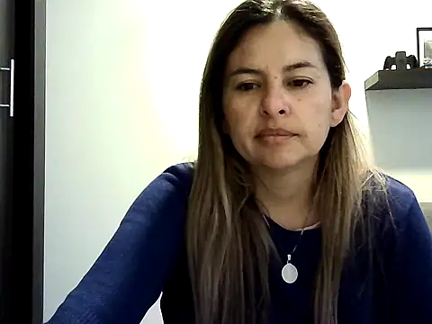 Snapshot of Valery__Rouse_ chatting on May 2026 11:38:01 AM Valery Rouse online show from May 2026 11:38:01 AM
