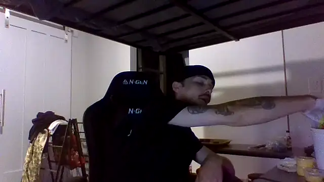 Snapshot of Jbenz420 chatting on June 2026 01:40:02 AM Jbenz420 online show from June 2026 01:40:02 AM
