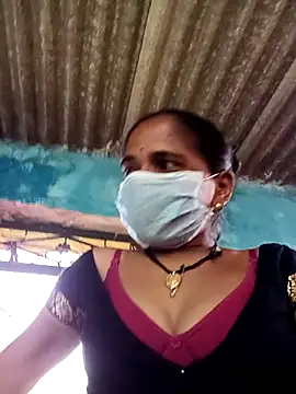 Snapshot of Hot-honi chatting on September 2025 05:29:01 AM Hot-honi online show from September 2025 05:29:01 AM