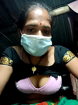 Snapshot of Hot-honi chatting on September 2025 01:46:01 PM Hot-honi online show from September 2025 01:46:01 PM