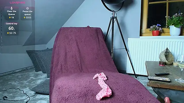 SashaSilk online show from October 2025 12:26:01 AM