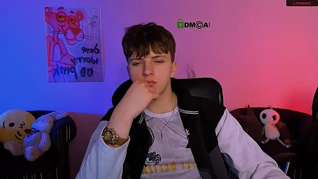 travis wolf  online show from January 2026 08:00:02 PM