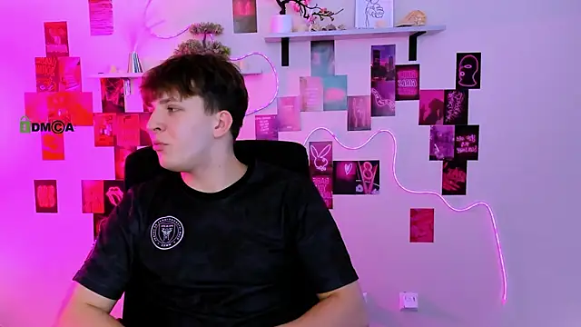 travis wolf  online show from March 2026 09:48:02 AM