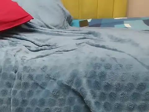 MissP11 online show from December 2025 04:45:01 PM