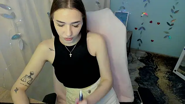 Snapshot of Bella_Night4 chatting on May 2026 07:35:02 AM Bella Night4 online show from May 2026 07:35:02 AM