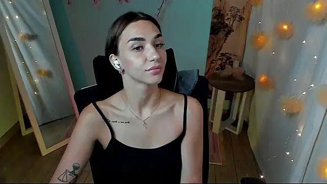 Snapshot of Bella_Night4 chatting on July 2026 12:59:01 PM Bella Night4 online show from July 2026 12:59:01 PM