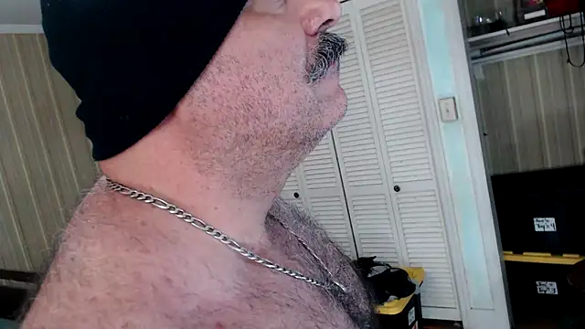 Snapshot of bullmusclejoe chatting on April 2026 08:31:02 AM bullmusclejoe online show from April 2026 08:31:02 AM