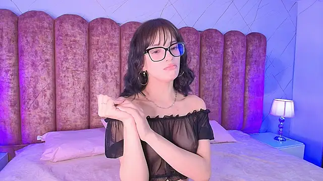 Snapshot of Sweet_1Angel chatting on July 2026 03:43:02 AM Sweet 1Angel online show from July 2026 03:43:02 AM