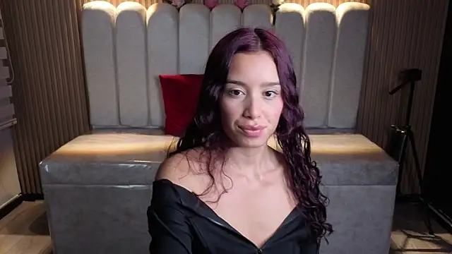 Snapshot of _Mia_Evans_1 chatting on June 2026 08:18:02 PM Mia Evans 1 online show from June 2026 08:18:02 PM