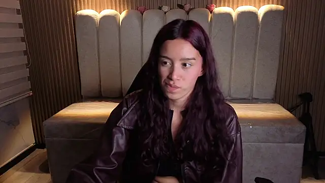 Snapshot of _Mia_Evans_1 chatting on July 2026 07:49:02 PM Mia Evans 1 online show from July 2026 07:49:02 PM