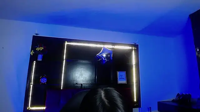 Snapshot of _Charlotte_Collins_ chatting on March 2026 03:07:02 PM Charlotte Collins online show from March 2026 03:07:02 PM