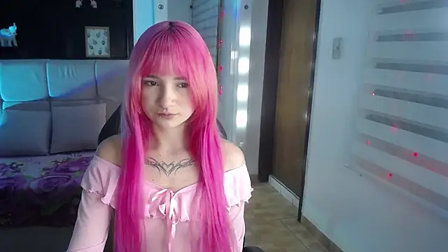 Snapshot of _Charlotte_Collins_ chatting on April 2026 02:21:01 PM Charlotte Collins online show from April 2026 02:21:01 PM