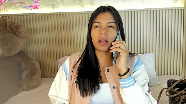 Liss-Reyes online show from July 2026 01:35:02 PM