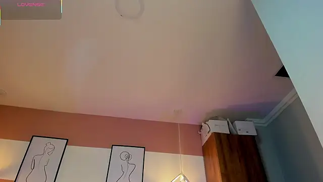 Mia Valentine  online show from November 2025 08:19:02 PM